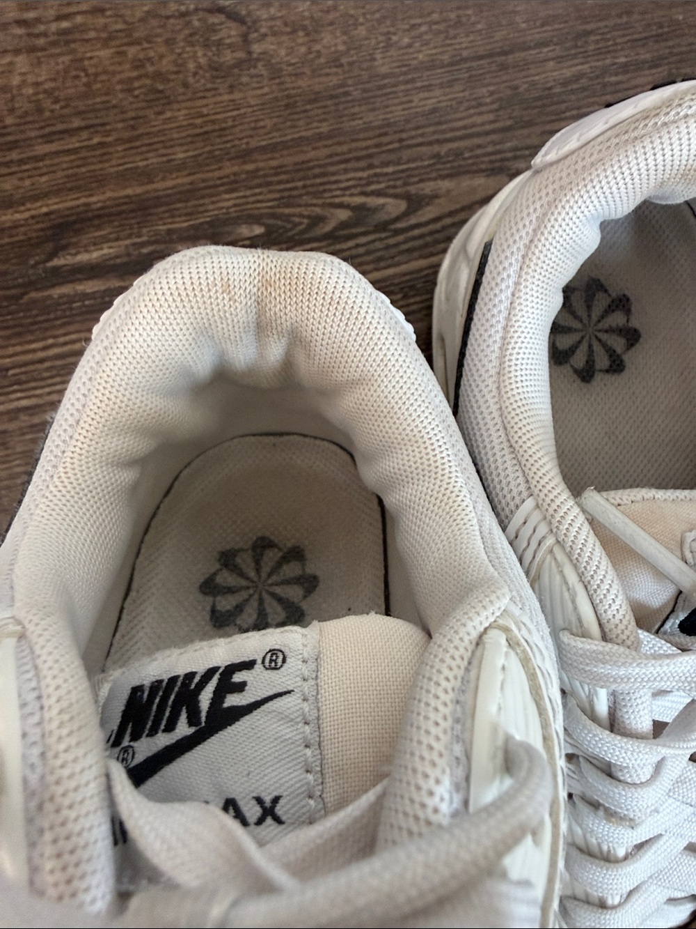 Nike Air Max 90 White and Black Women’s Air Max 90 Sneakers 7 - Picture 9 of 11